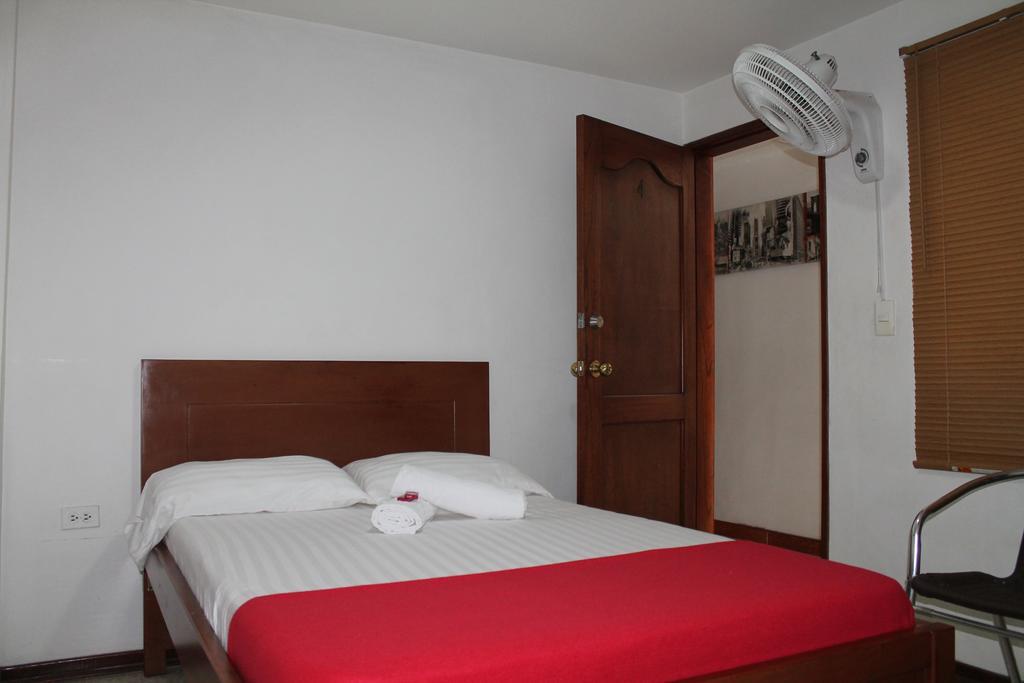 كالي Pasadena Hostel الغرفة الصورة